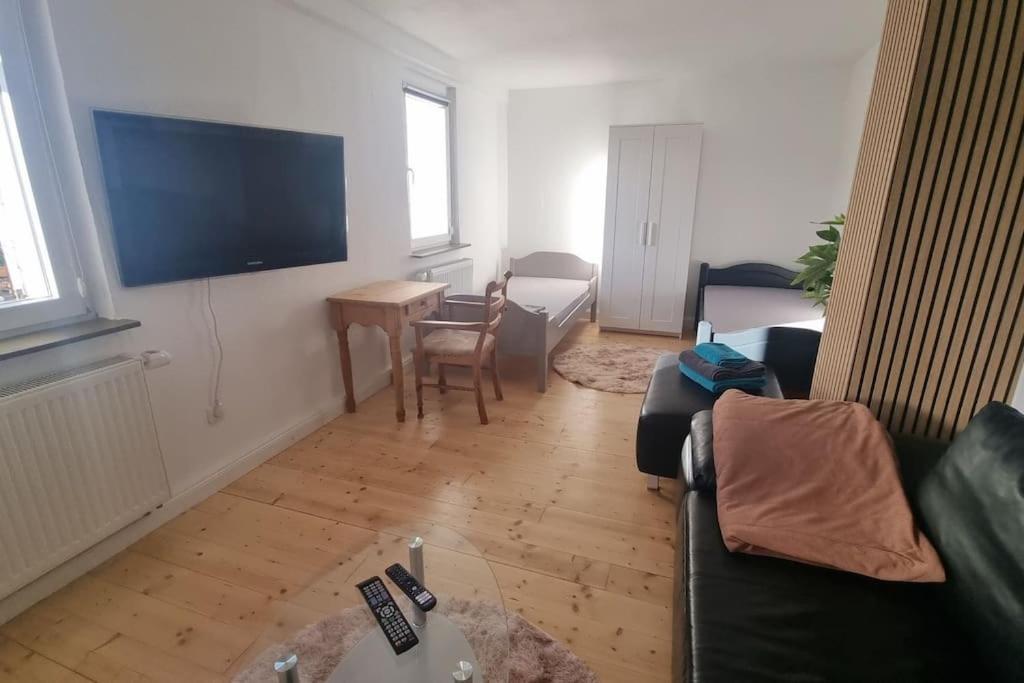 Wohnen In Niederweimar Zwischen Marburg Und Giessen Apartment Exterior foto