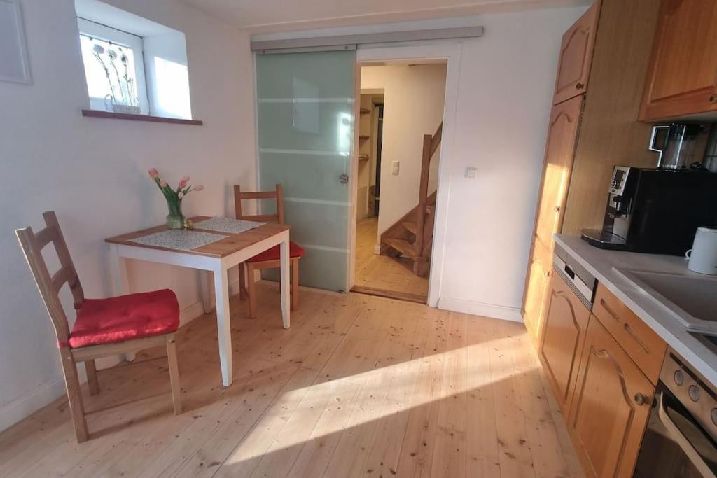 Wohnen In Niederweimar Zwischen Marburg Und Giessen Apartment Exterior foto
